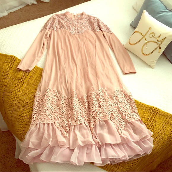 Dainty Jewels Dresses & Skirts - Dainty Jewels Dress Brand New!